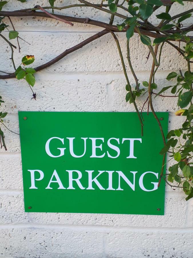 Santi Bhavana Bed & Breakfast Westbury  Εξωτερικό φωτογραφία