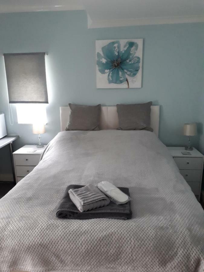 Santi Bhavana Bed & Breakfast Westbury  Εξωτερικό φωτογραφία